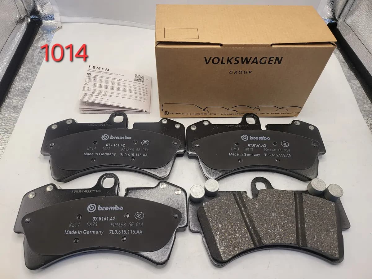 Audi Front Brake Pad Set D16
