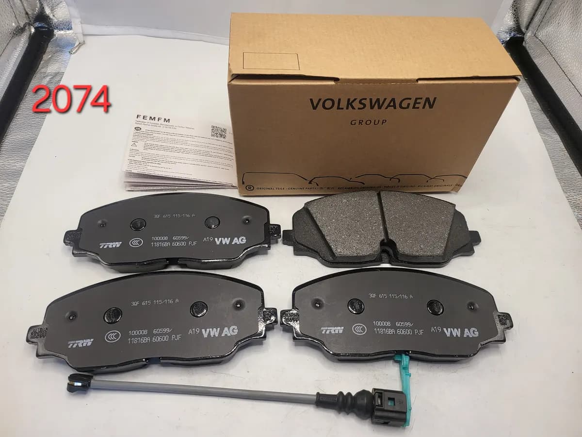 Audi Front Brake Pad Set D32