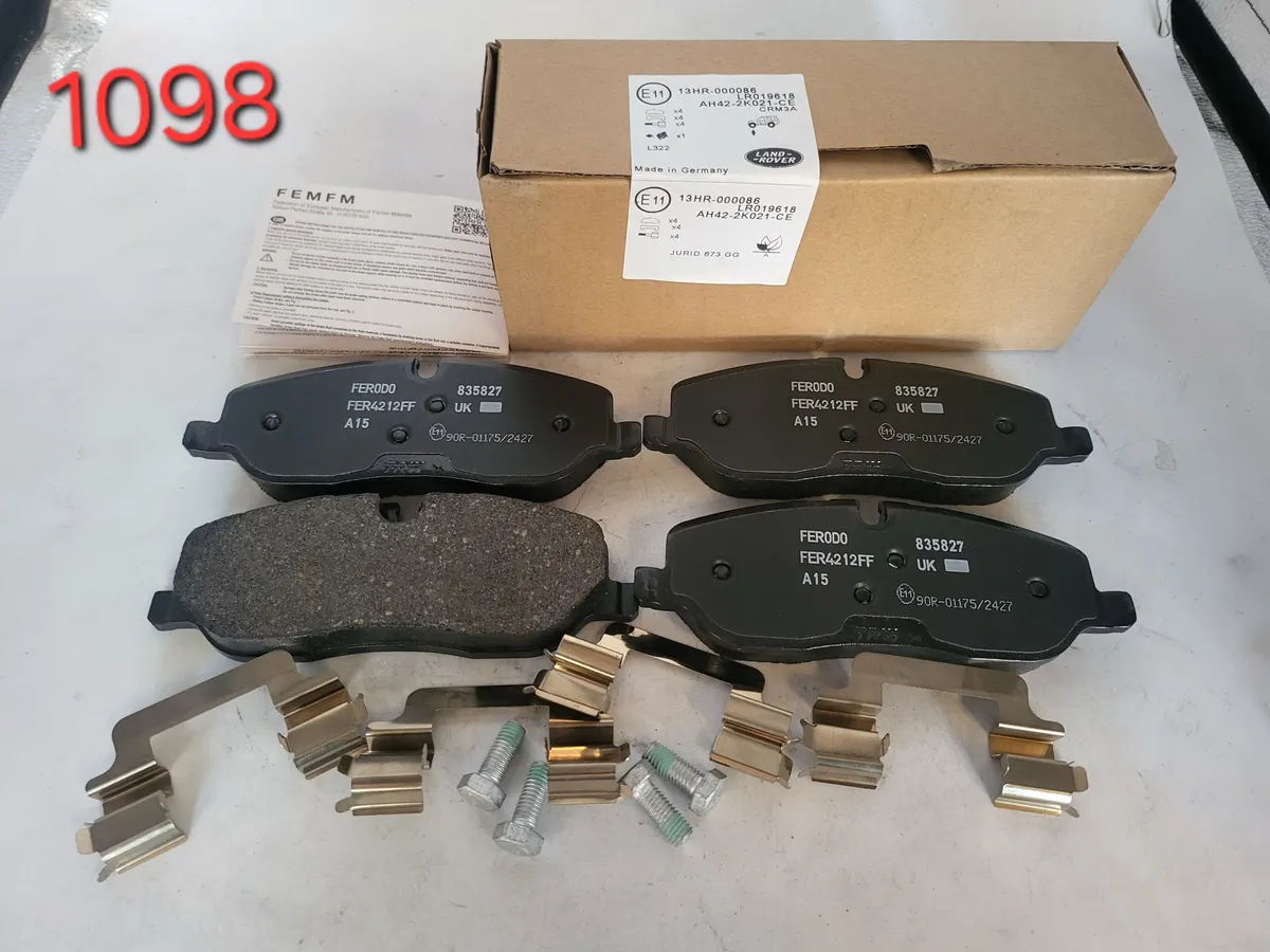 Land Rover Front Brake Pad Set D1098