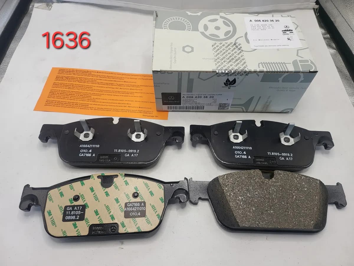Mercedes-Benz Front Brake Pad Set A17