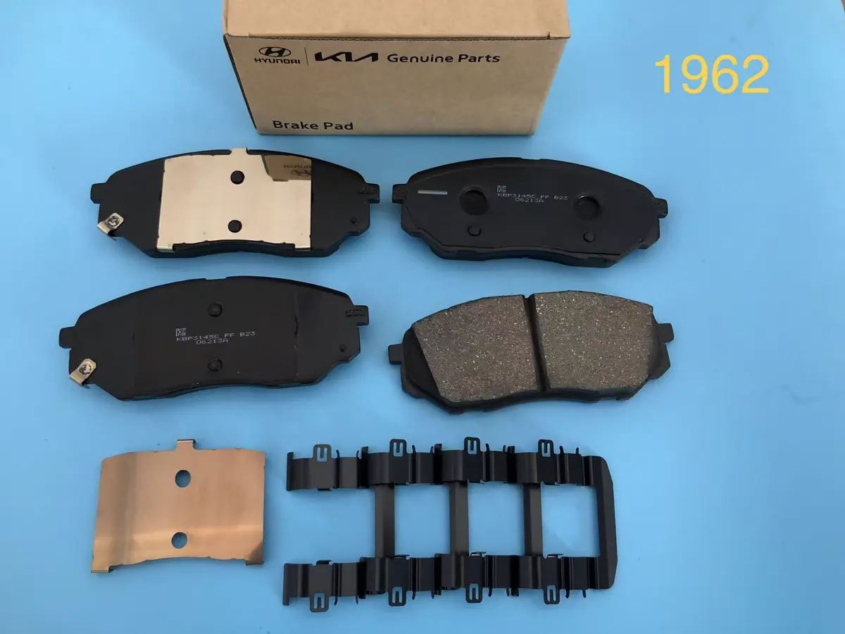 Hyundai Front Brake Pad Set D1962 - 2